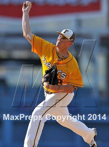 Thumbnail 3 in Temecula Valley vs. Aliso Niguel (CIF SS DIV 2 Final) photogallery.