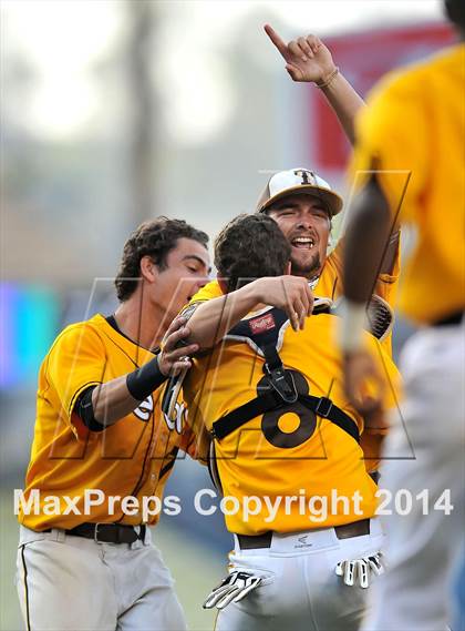 Thumbnail 3 in Temecula Valley vs. Aliso Niguel (CIF SS DIV 2 Final) photogallery.