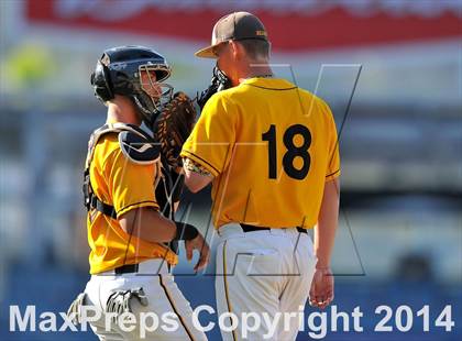 Thumbnail 2 in Temecula Valley vs. Aliso Niguel (CIF SS DIV 2 Final) photogallery.