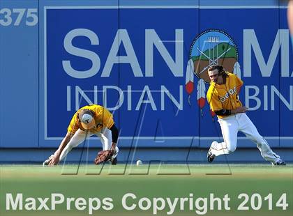 Thumbnail 2 in Temecula Valley vs. Aliso Niguel (CIF SS DIV 2 Final) photogallery.