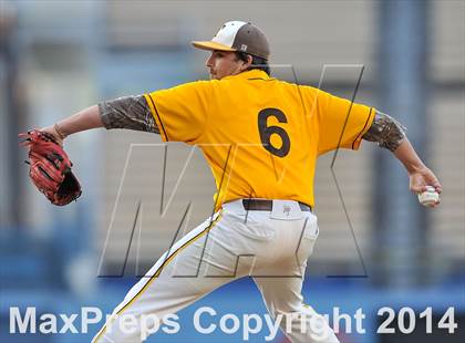 Thumbnail 3 in Temecula Valley vs. Aliso Niguel (CIF SS DIV 2 Final) photogallery.