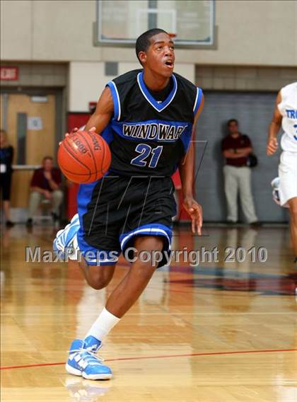 Thumbnail 3 in Windward vs. Lutheran (CIF SoCal D5 Final) photogallery.