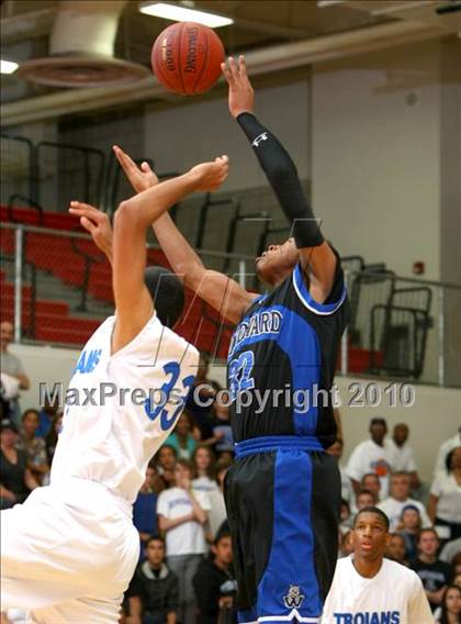 Thumbnail 1 in Windward vs. Lutheran (CIF SoCal D5 Final) photogallery.