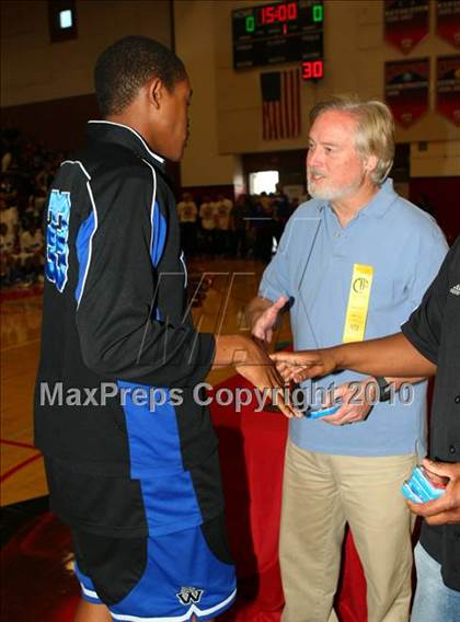 Thumbnail 1 in Windward vs. Lutheran (CIF SoCal D5 Final) photogallery.