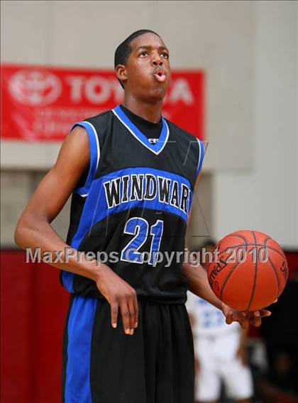 Thumbnail 2 in Windward vs. Lutheran (CIF SoCal D5 Final) photogallery.