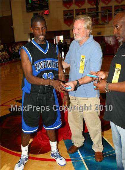 Thumbnail 1 in Windward vs. Lutheran (CIF SoCal D5 Final) photogallery.