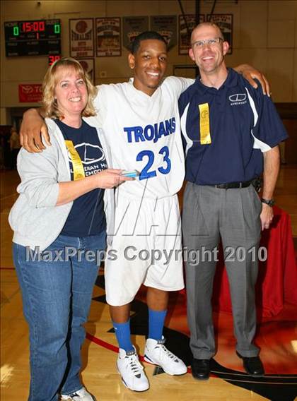 Thumbnail 3 in Windward vs. Lutheran (CIF SoCal D5 Final) photogallery.