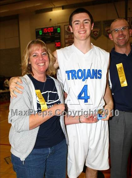 Thumbnail 2 in Windward vs. Lutheran (CIF SoCal D5 Final) photogallery.