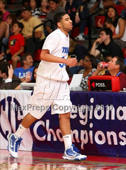 Thumbnail 1 in Windward vs. Lutheran (CIF SoCal D5 Final) photogallery.