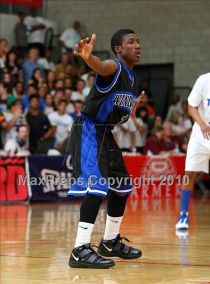 Thumbnail 1 in Windward vs. Lutheran (CIF SoCal D5 Final) photogallery.