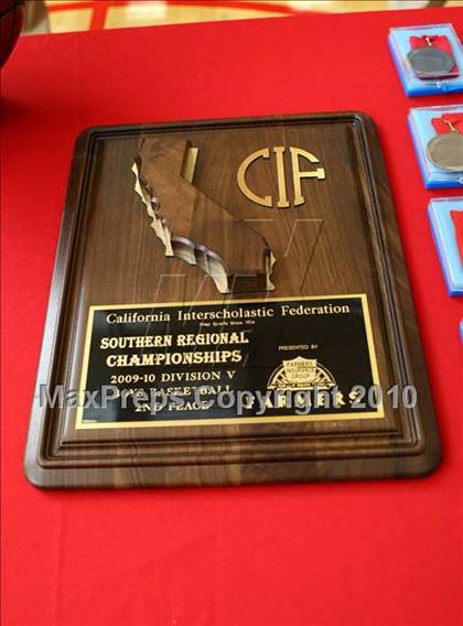 Thumbnail 2 in Windward vs. Lutheran (CIF SoCal D5 Final) photogallery.