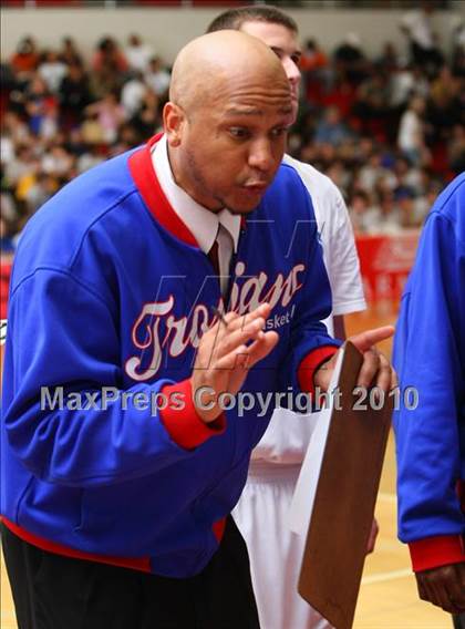 Thumbnail 2 in Windward vs. Lutheran (CIF SoCal D5 Final) photogallery.