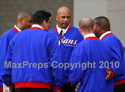 Thumbnail 3 in Windward vs. Lutheran (CIF SoCal D5 Final) photogallery.