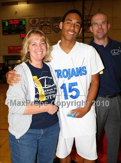 Thumbnail 2 in Windward vs. Lutheran (CIF SoCal D5 Final) photogallery.