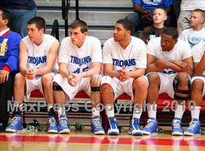 Thumbnail 2 in Windward vs. Lutheran (CIF SoCal D5 Final) photogallery.