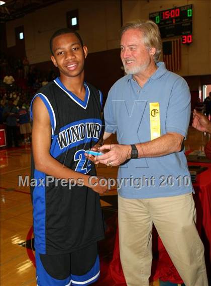 Thumbnail 2 in Windward vs. Lutheran (CIF SoCal D5 Final) photogallery.