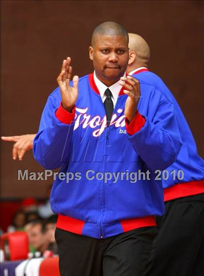 Thumbnail 1 in Windward vs. Lutheran (CIF SoCal D5 Final) photogallery.