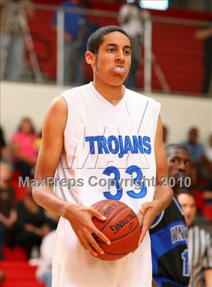 Thumbnail 3 in Windward vs. Lutheran (CIF SoCal D5 Final) photogallery.