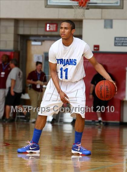 Thumbnail 1 in Windward vs. Lutheran (CIF SoCal D5 Final) photogallery.