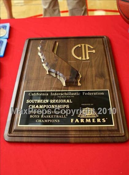 Thumbnail 1 in Windward vs. Lutheran (CIF SoCal D5 Final) photogallery.