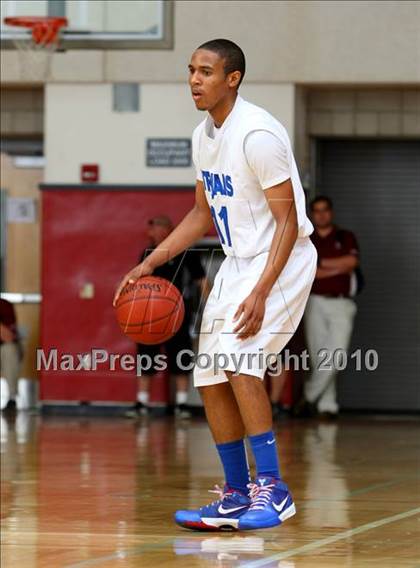 Thumbnail 3 in Windward vs. Lutheran (CIF SoCal D5 Final) photogallery.