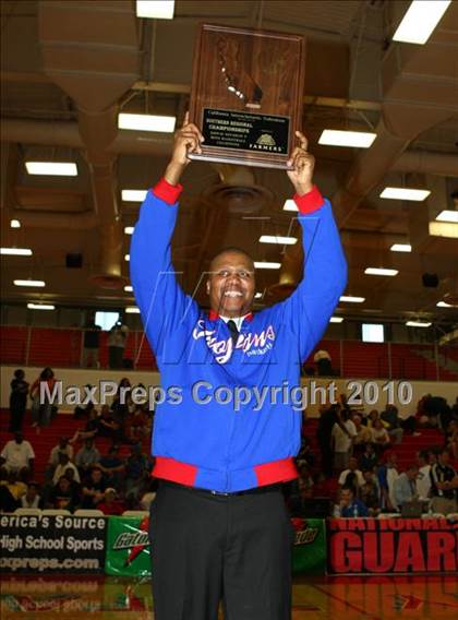Thumbnail 1 in Windward vs. Lutheran (CIF SoCal D5 Final) photogallery.