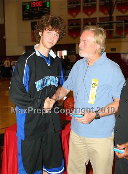Thumbnail 3 in Windward vs. Lutheran (CIF SoCal D5 Final) photogallery.