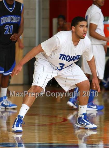 Thumbnail 3 in Windward vs. Lutheran (CIF SoCal D5 Final) photogallery.