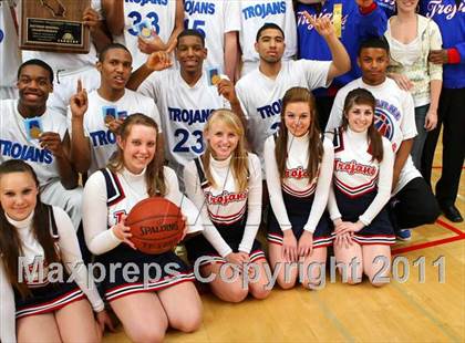 Thumbnail 1 in Windward vs. Lutheran (CIF SoCal D5 Final) photogallery.