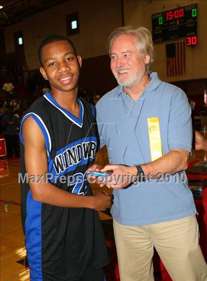 Thumbnail 3 in Windward vs. Lutheran (CIF SoCal D5 Final) photogallery.