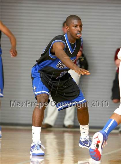 Thumbnail 1 in Windward vs. Lutheran (CIF SoCal D5 Final) photogallery.