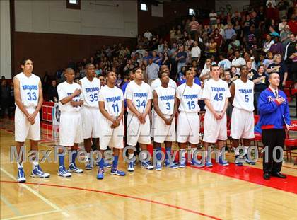 Thumbnail 2 in Windward vs. Lutheran (CIF SoCal D5 Final) photogallery.