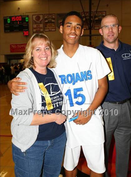 Thumbnail 1 in Windward vs. Lutheran (CIF SoCal D5 Final) photogallery.