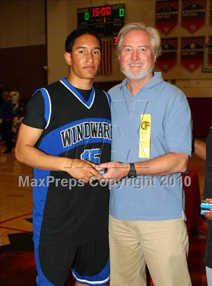 Thumbnail 3 in Windward vs. Lutheran (CIF SoCal D5 Final) photogallery.