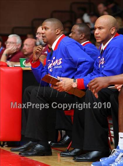Thumbnail 2 in Windward vs. Lutheran (CIF SoCal D5 Final) photogallery.