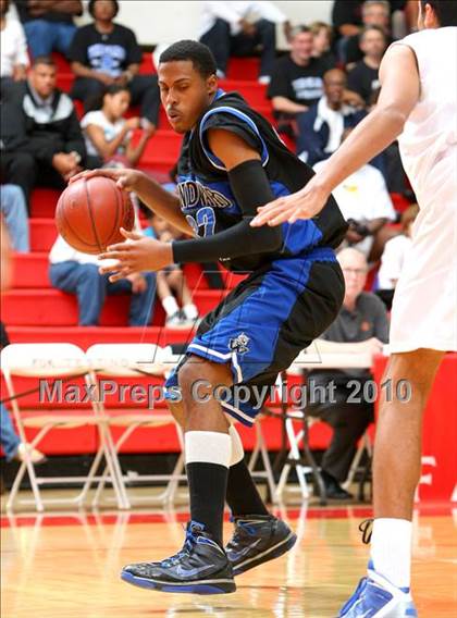 Thumbnail 3 in Windward vs. Lutheran (CIF SoCal D5 Final) photogallery.