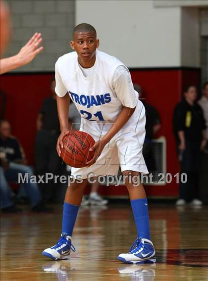Thumbnail 3 in Windward vs. Lutheran (CIF SoCal D5 Final) photogallery.