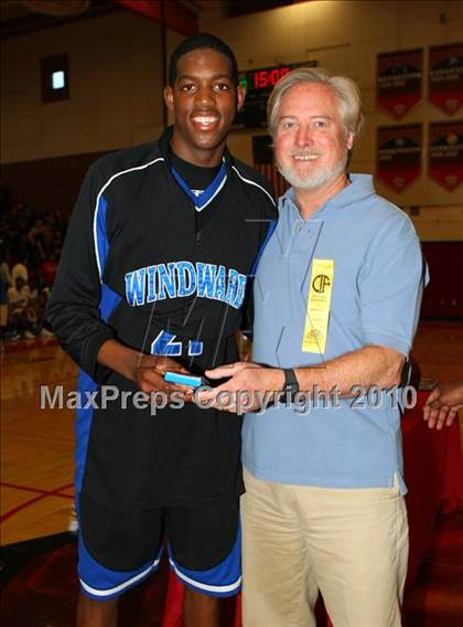 Thumbnail 2 in Windward vs. Lutheran (CIF SoCal D5 Final) photogallery.