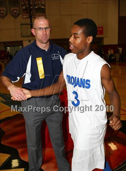 Thumbnail 3 in Windward vs. Lutheran (CIF SoCal D5 Final) photogallery.