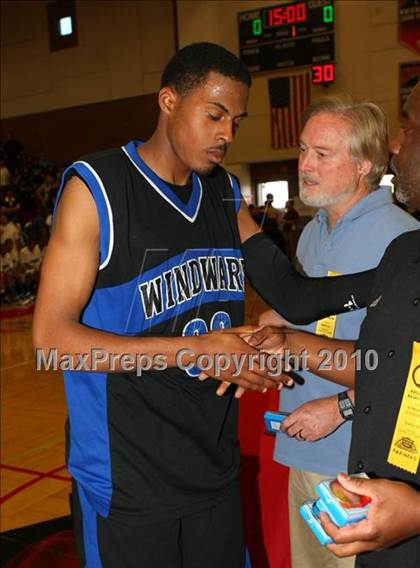 Thumbnail 2 in Windward vs. Lutheran (CIF SoCal D5 Final) photogallery.