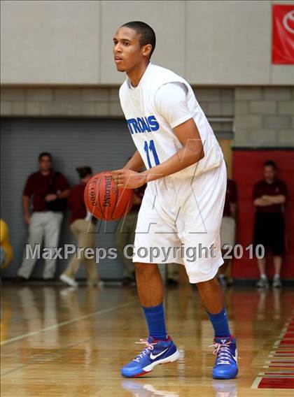 Thumbnail 3 in Windward vs. Lutheran (CIF SoCal D5 Final) photogallery.