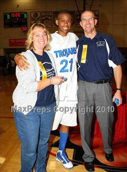 Thumbnail 3 in Windward vs. Lutheran (CIF SoCal D5 Final) photogallery.
