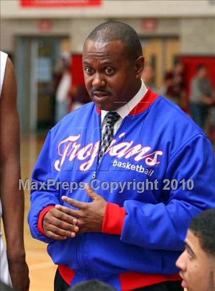 Thumbnail 3 in Windward vs. Lutheran (CIF SoCal D5 Final) photogallery.