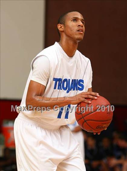 Thumbnail 1 in Windward vs. Lutheran (CIF SoCal D5 Final) photogallery.