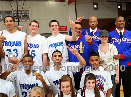 Thumbnail 2 in Windward vs. Lutheran (CIF SoCal D5 Final) photogallery.