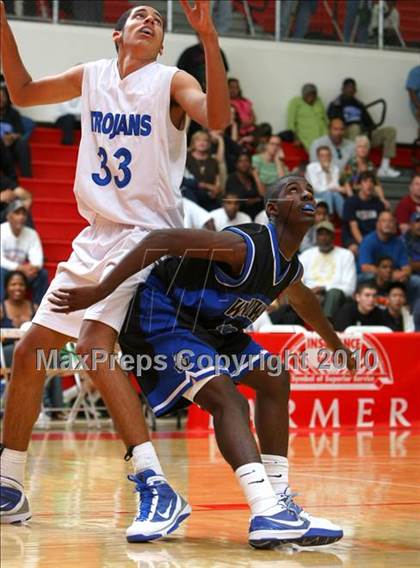 Thumbnail 2 in Windward vs. Lutheran (CIF SoCal D5 Final) photogallery.