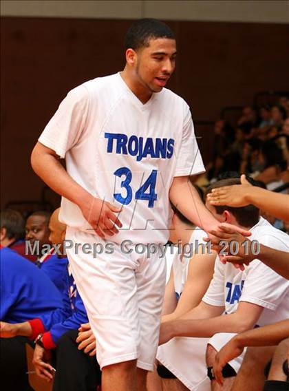 Thumbnail 1 in Windward vs. Lutheran (CIF SoCal D5 Final) photogallery.