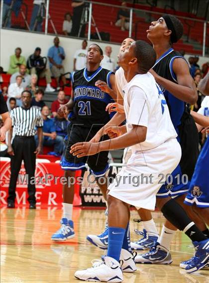 Thumbnail 2 in Windward vs. Lutheran (CIF SoCal D5 Final) photogallery.