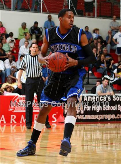 Thumbnail 2 in Windward vs. Lutheran (CIF SoCal D5 Final) photogallery.