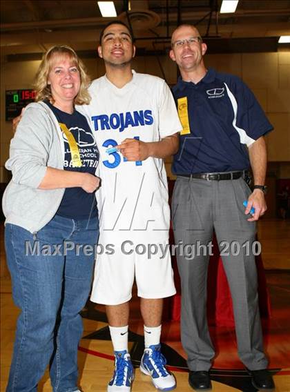 Thumbnail 3 in Windward vs. Lutheran (CIF SoCal D5 Final) photogallery.